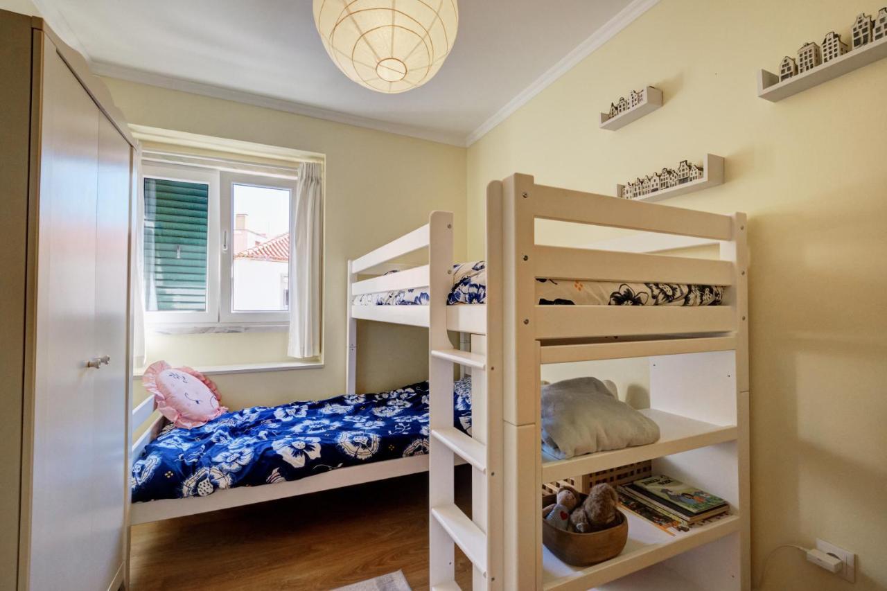 Comfortable Town House In Quiet Area By Lovelystay Lizbona Zewnętrze zdjęcie